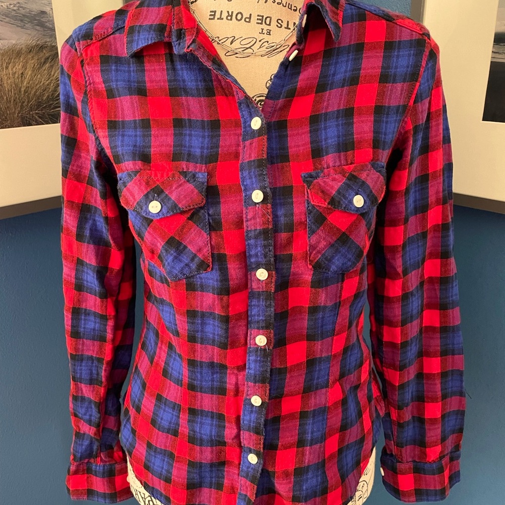 H&M Divided plaid button up shirt